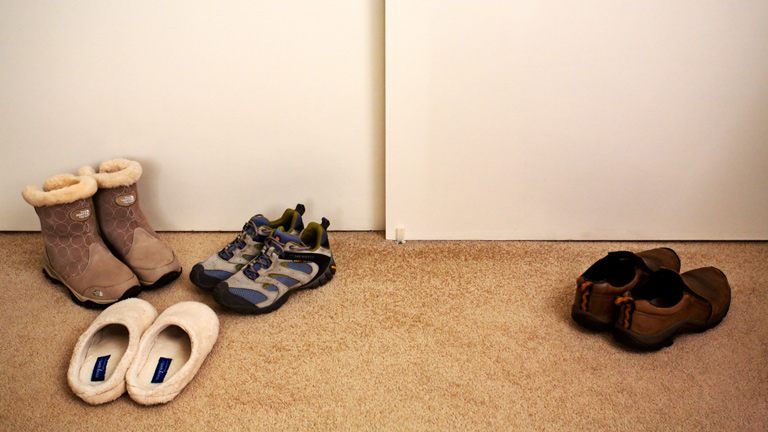 889 - Doesn't Play Well with Others