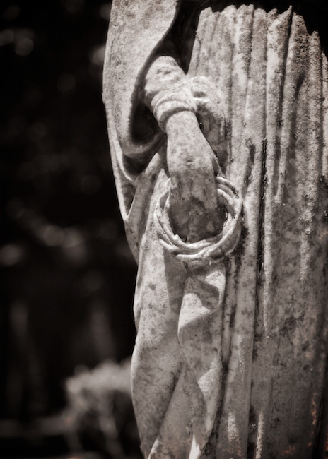 1173 - Flowing Yet Frozen