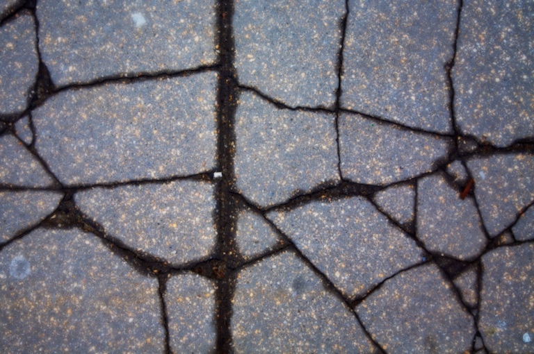 1237 - Fractures Underfoot