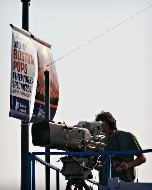 1379 - Framing the Famous