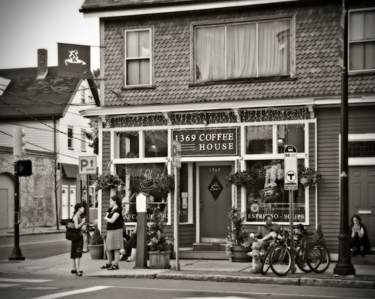 1369 - Hanging Out at the 1369