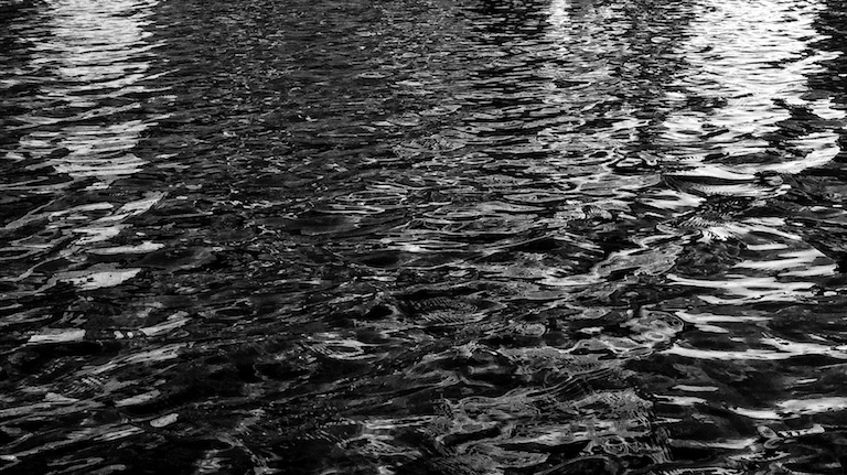 3072 - Liquid Brushstrokes