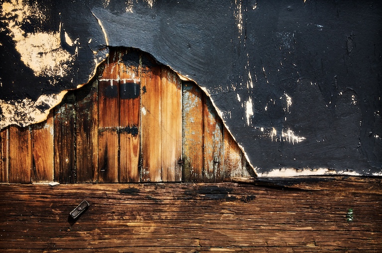 1382 - Layers Torn and Worn