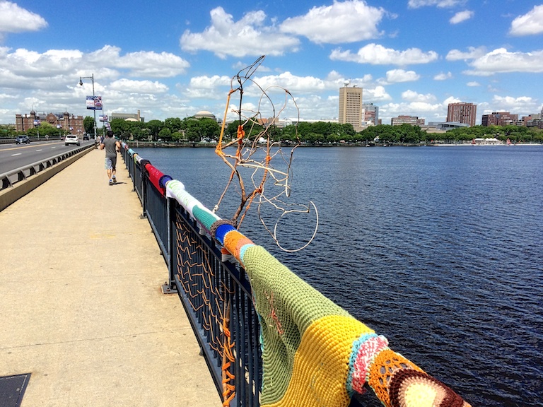 3089 - Yarnbombing