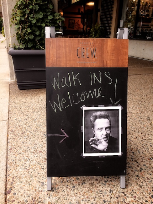 3014 - Sidewalk(en) Chuckle