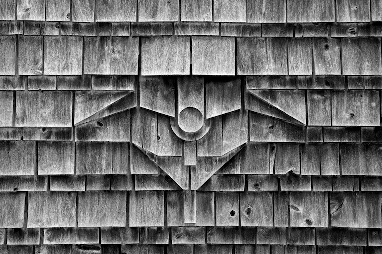 2969 - Shingled Visage