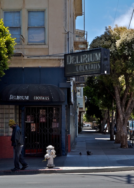 1066 - Walking Past Delirium